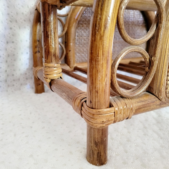 Vintage Wicker Rattan Bamboo Magazine Rack - Picture 4 of 9